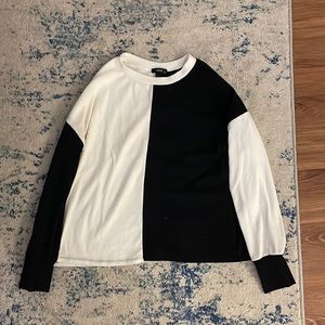 Black and white color block long sleeve